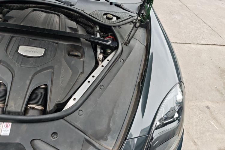 Used Porsche Panamera 2019 Panamera 2.9T Engine Bay Left