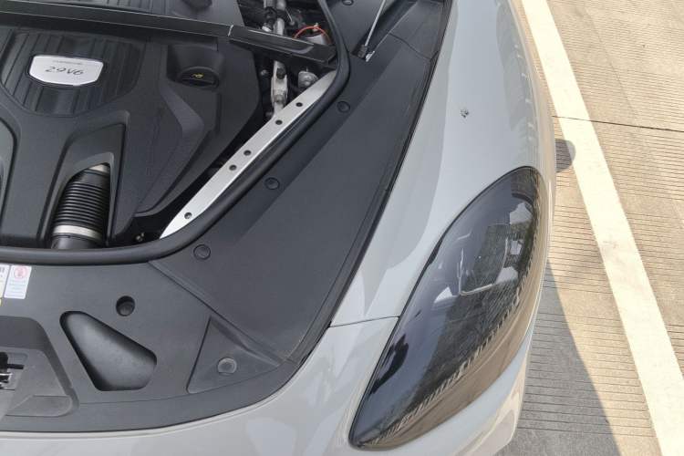 Used Porsche Panamera 2019 Panamera 2.9T Engine Bay Left