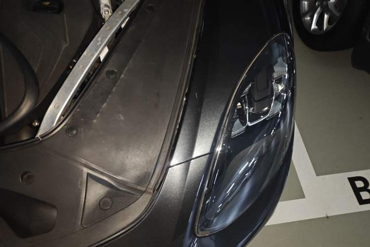 Used Porsche Panamera 2019 Panamera 4 Sport Turismo 2.9T Engine Bay Left