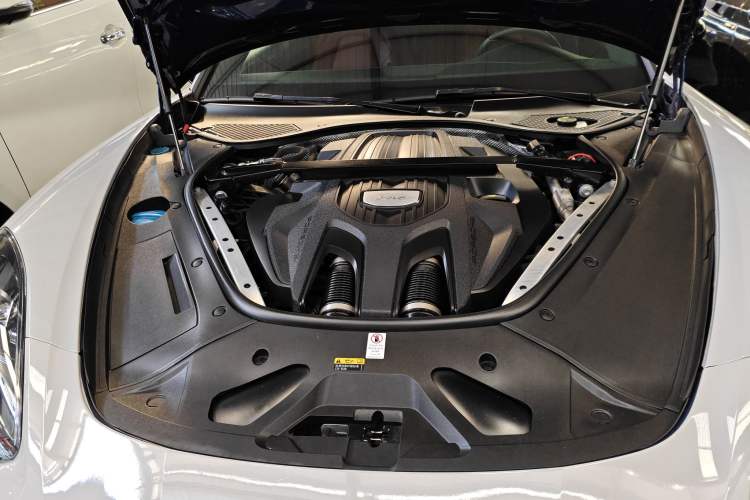 Used Porsche Panamera 2019 Panamera 2.9T Engine Bay