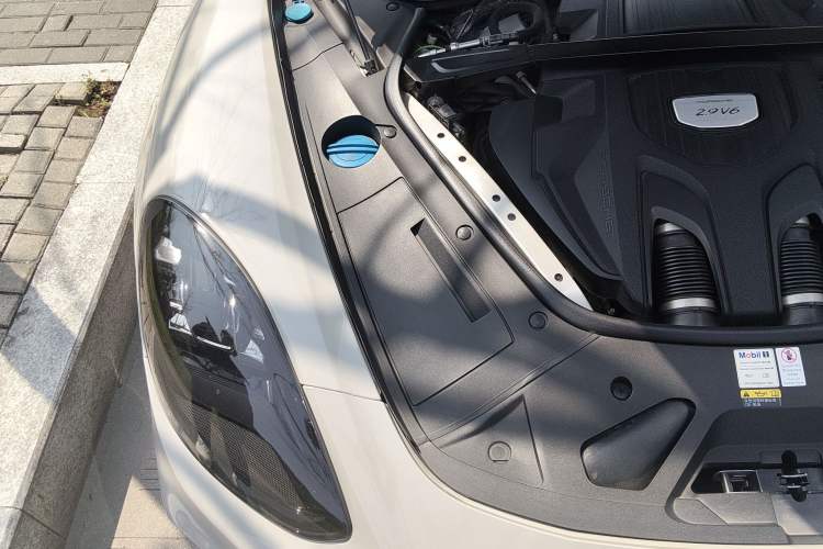 Used Porsche Panamera 2019 Panamera 2.9T Engine Bay Right