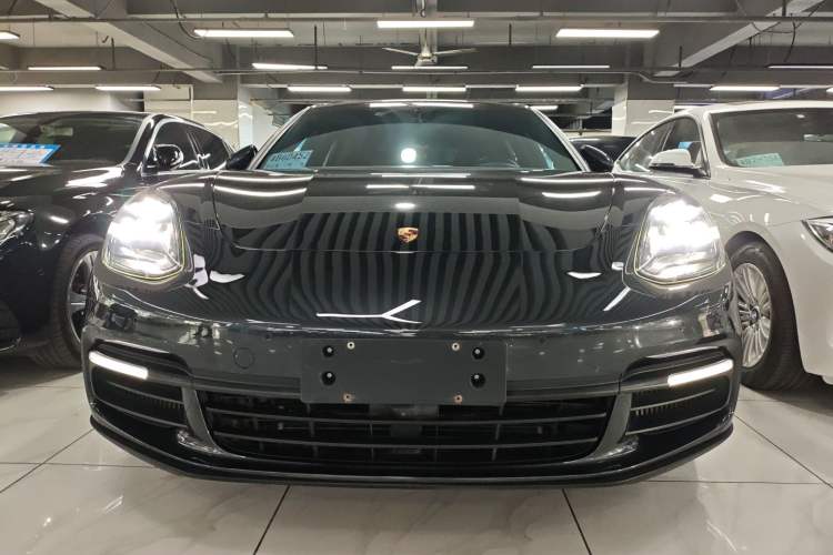 Used Porsche Panamera 2019 Panamera 4 Sport Turismo 2.9T Front