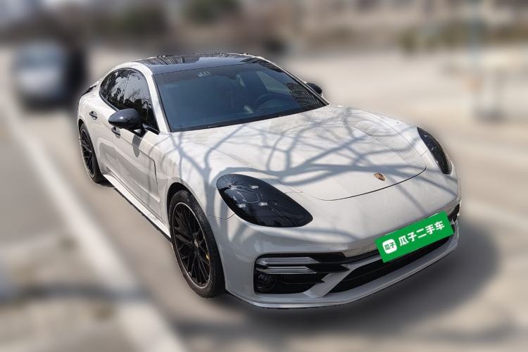 Used Porsche Panamera 2019 Panamera 2.9T Front Right 45 Deg