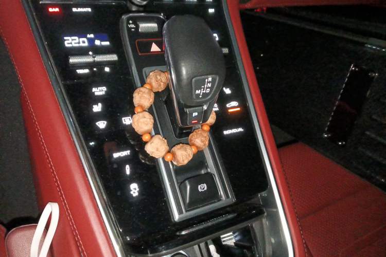 Used Porsche Panamera 2019 Panamera Executive Long Wheelbase 2.9T Gear Lever