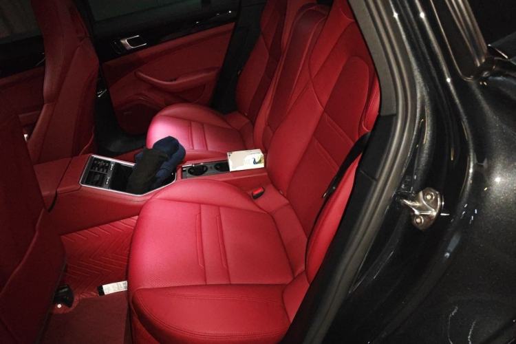 Used Porsche Panamera 2019 Panamera 2.9T Interior 4