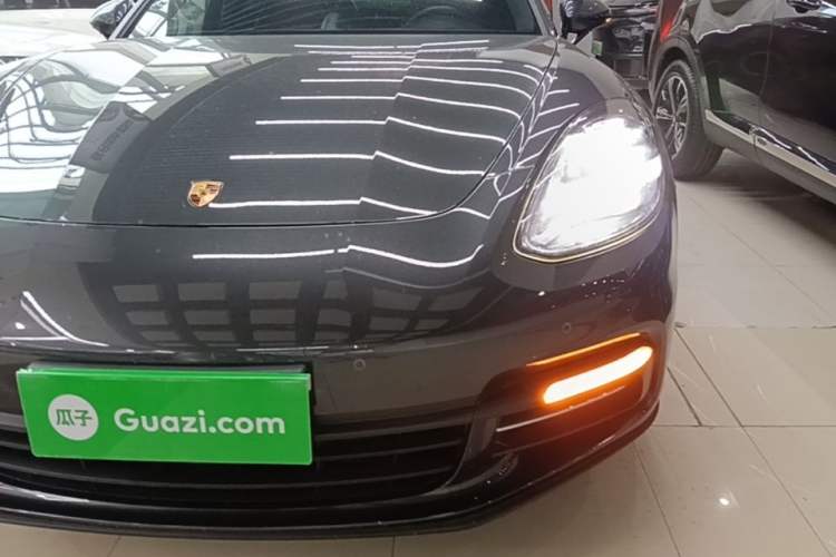 Used Porsche Panamera 2019 Panamera Executive Long Wheelbase 2.9T Left Front Headlight