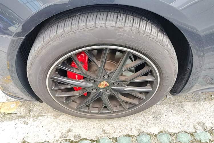 Used Porsche Panamera 2019 Panamera 2.9T Left Front Wheel Hub