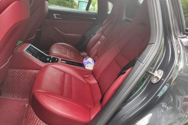 Used Porsche Panamera 2019 Panamera 2.9T Left Rear Seat