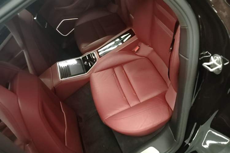 Used Porsche Panamera 2019 Panamera 2.9T Left Rear Seat