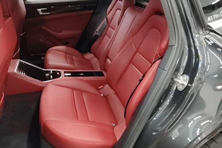Used Porsche Panamera 2019 Panamera 2.9T Left Rear Seat