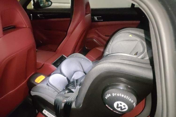 Used Porsche Panamera 2019 Panamera 2.9T Left Rear Seat
