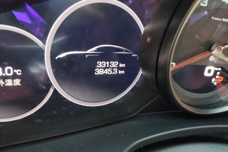 Used Porsche Panamera 2019 Panamera Executive Long Wheelbase 2.9T Odometer Close Up
