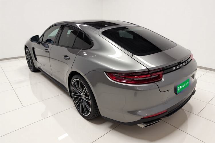 Used Porsche Panamera 2019 Panamera 2.9T Rear Left 45 Deg