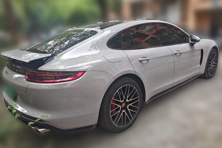 Used Porsche Panamera 2019 Panamera 2.9T Rear Right 45 Deg