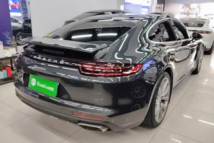 Used Porsche Panamera 2019 Panamera 2.9T Rear Right 45 Deg