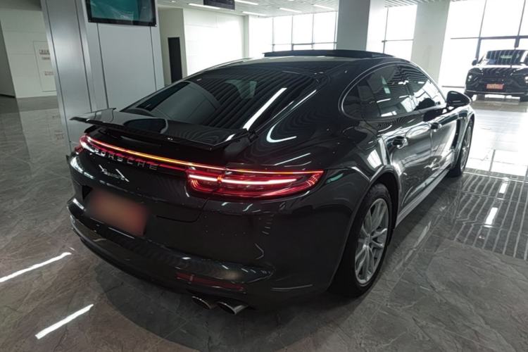 Used Porsche Panamera 2019 Panamera 2.9T Rear Right 45 Deg