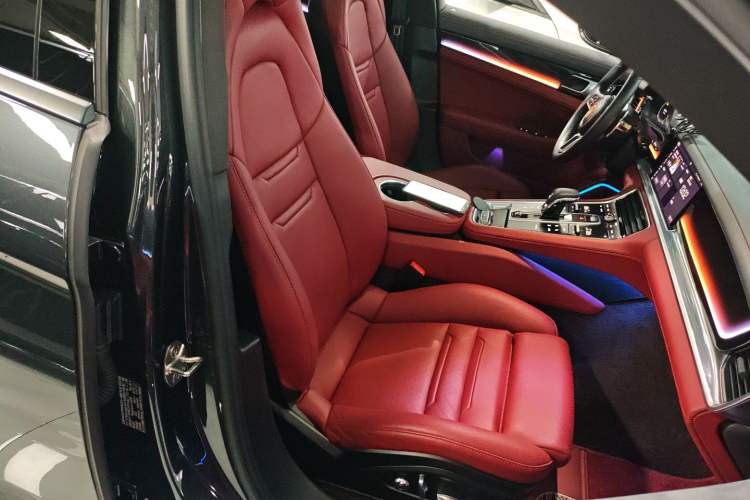 Used Porsche Panamera 2019 Panamera 4 Sport Turismo 2.9T Right Front Seat