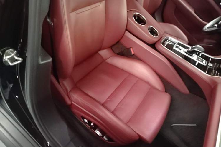 Used Porsche Panamera 2019 Panamera 2.9T Right Front Seat