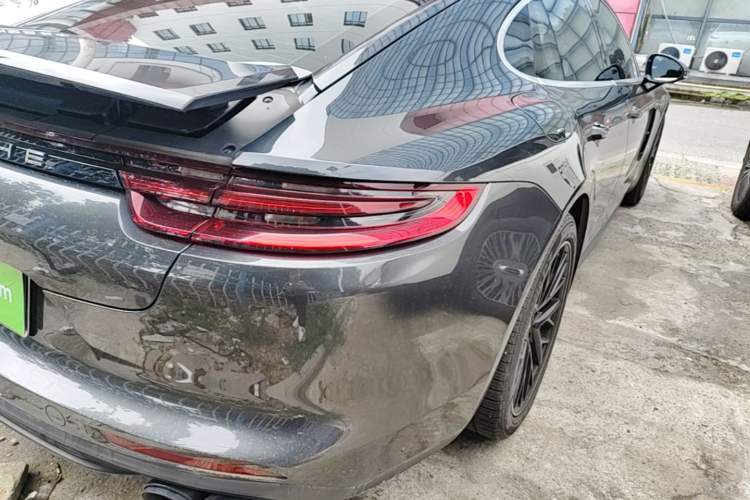 Used Porsche Panamera 2019 Panamera 2.9T Right Rear Taillight