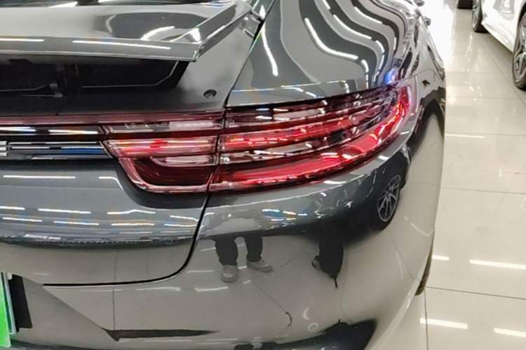 Used Porsche Panamera 2019 Panamera 2.9T Right Rear Taillight