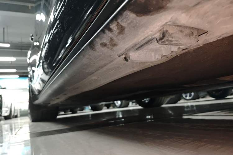 Used Porsche Panamera 2019 Panamera 4 Sport Turismo 2.9T Right Side Sill