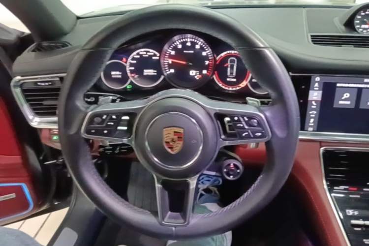 Used Porsche Panamera 2019 Panamera Executive Long Wheelbase 2.9T Steering Wheel