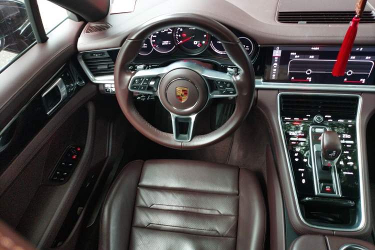 Used Porsche Panamera 2019 Panamera 2.9T Steering Wheel