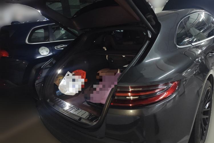 Used Porsche Panamera 2019 Panamera 4 Sport Turismo 2.9T Trunk