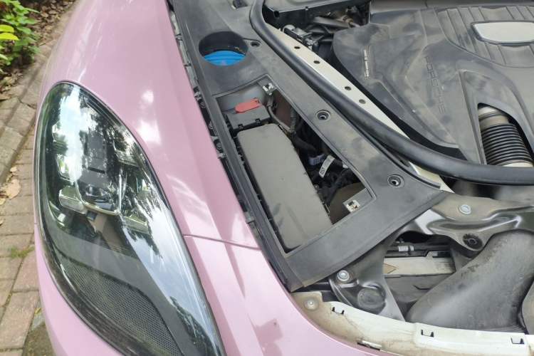 Used Porsche Panamera 2019 Panamera 2.9T Engine Bay Right