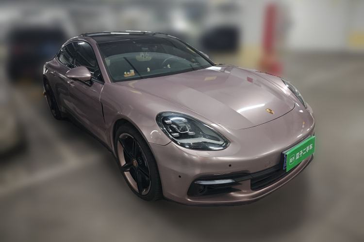Used Porsche Panamera 2019 Panamera 2.9T Front Right 45 Deg
