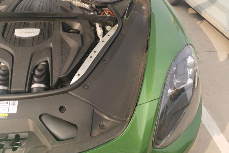 Used Porsche Panamera 2019 Panamera Executive Long Wheelbase 2.9T Engine Bay Left