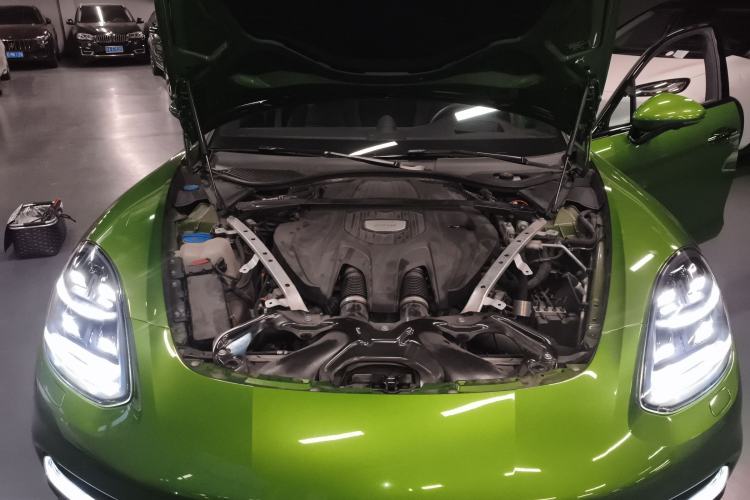 Used Porsche Panamera 2019 Panamera 2.9T Engine Bay