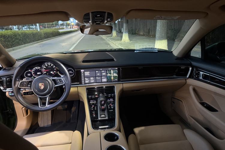 Used Porsche Panamera 2019 Panamera Executive Long Wheelbase 2.9T Interior 1