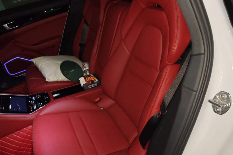Used Porsche Panamera 2019 Panamera 2.9T Interior 4