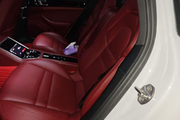 Used Porsche Panamera 2019 Panamera 2.9T Left Rear Seat
