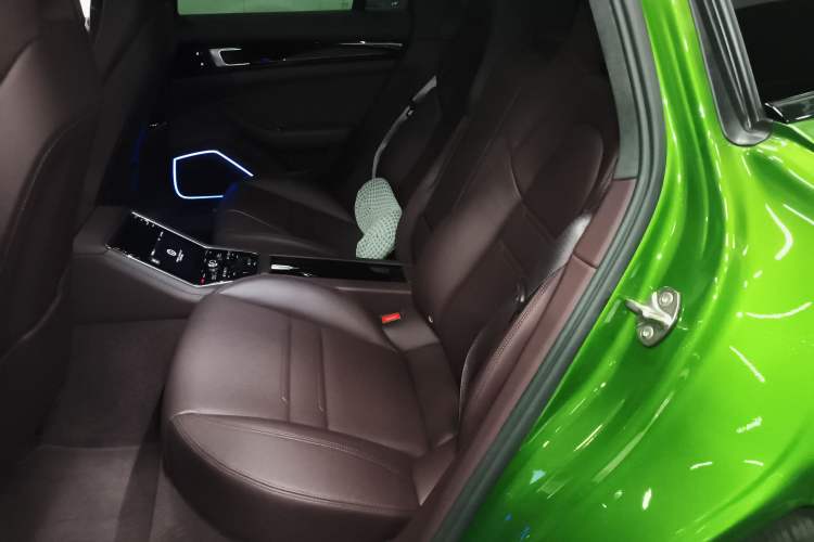 Used Porsche Panamera 2019 Panamera 2.9T Left Rear Seat