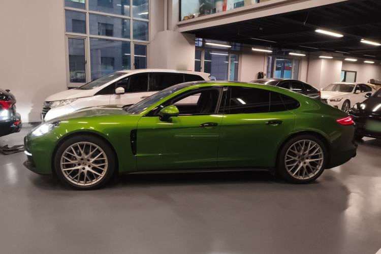 Used Porsche Panamera 2019 Panamera 2.9T Left Side