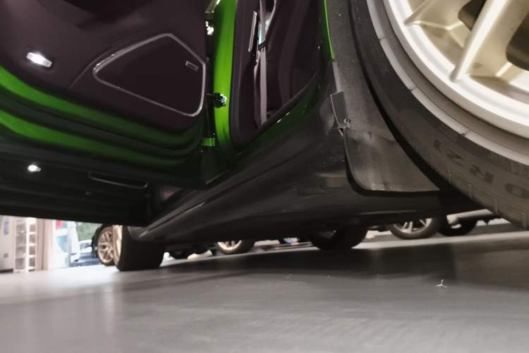 Used Porsche Panamera 2019 Panamera 2.9T Left Side Sill