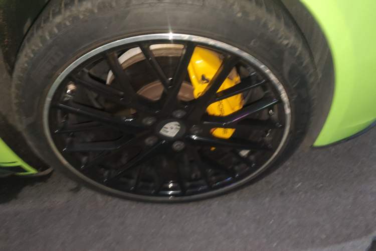 Used Porsche Panamera 2019 Panamera 2.9T Right Front Wheel Hub