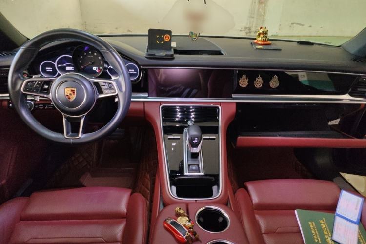 Used Porsche Panamera 2019 Panamera 2.9T Center Console