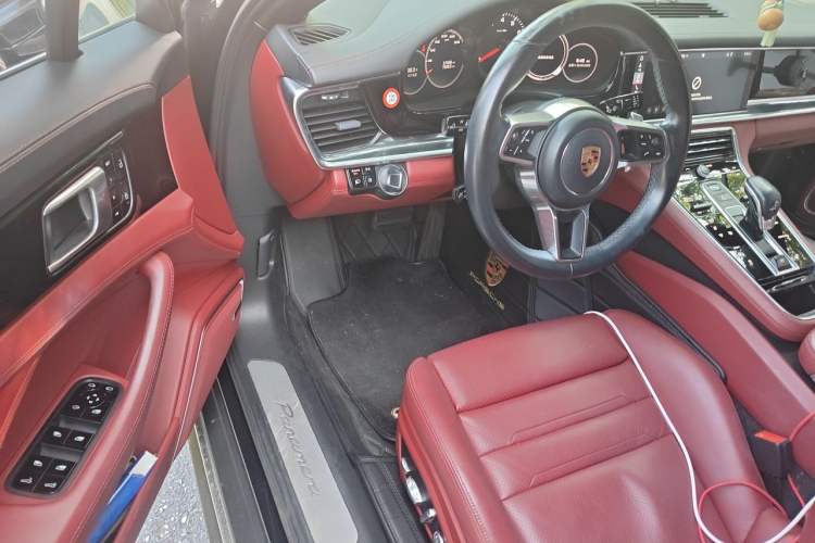 Used Porsche Panamera 2019 Panamera 4 Executive Long Wheelbase 2.9T Driver Seat