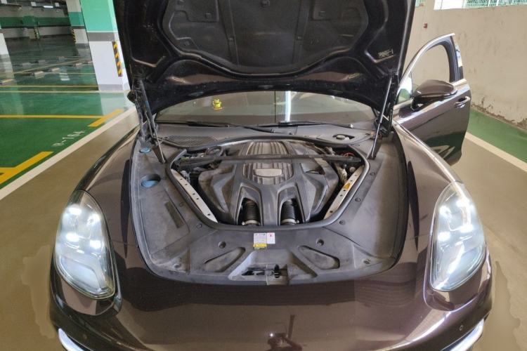 Used Porsche Panamera 2019 Panamera 2.9T Engine Bay