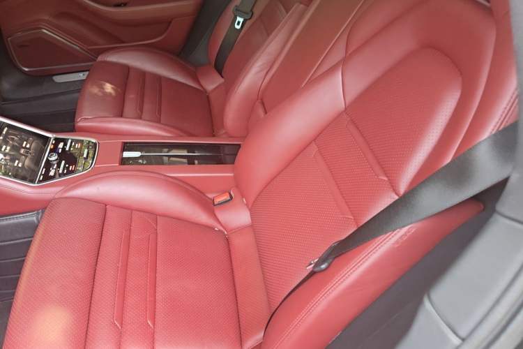 Used Porsche Panamera 2019 Panamera 4 Executive Long Wheelbase 2.9T Left Rear Seat
