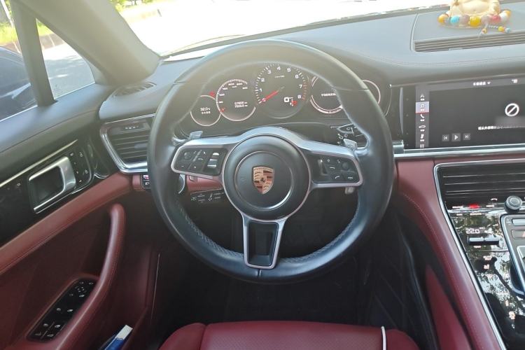 Used Porsche Panamera 2019 Panamera 4 Executive Long Wheelbase 2.9T Steering Wheel