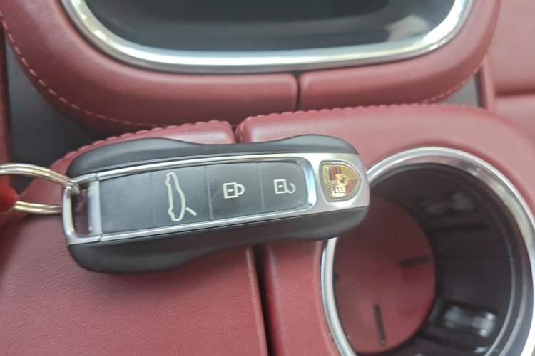 Used Porsche Panamera 2019 Panamera 4 Executive Long Wheelbase 2.9T Vehicle Key