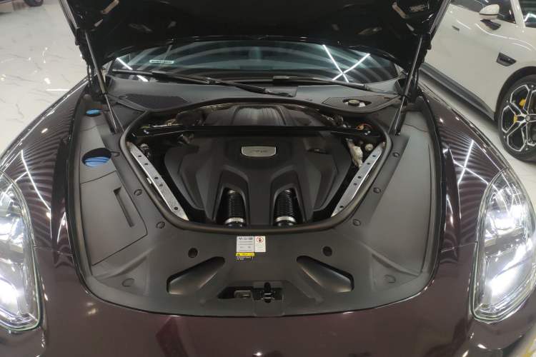 Used Porsche Panamera 2019 Panamera 2.9T Engine Bay