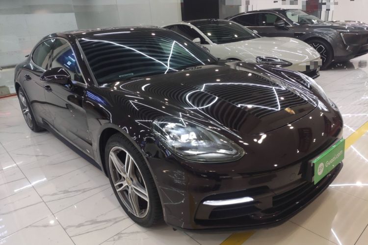 Used Porsche Panamera 2019 Panamera 2.9T Front Right 45 Deg