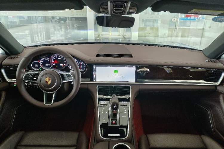 Used Porsche Panamera 2019 Panamera 4 Executive Long Wheelbase 2.9T Interior 1