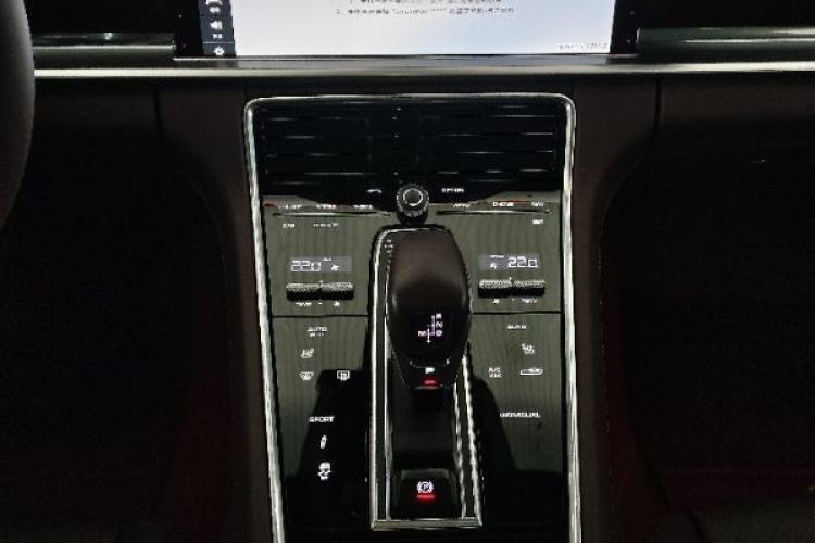 Used Porsche Panamera 2019 Panamera 4 Executive Long Wheelbase 2.9T Interior 3