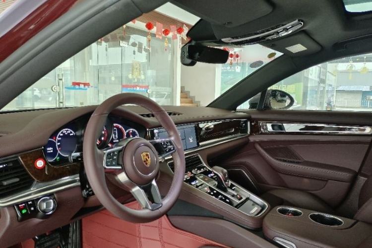 Used Porsche Panamera 2019 Panamera 4 Executive Long Wheelbase 2.9T Interior 6